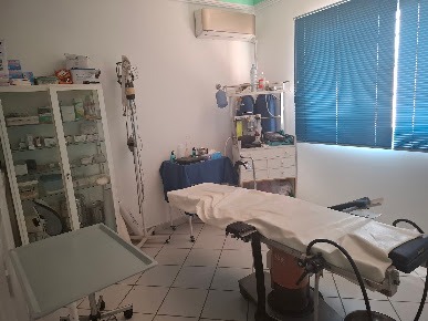Salle d’examen ORL du cabinet Zarhbouch à Kénitra